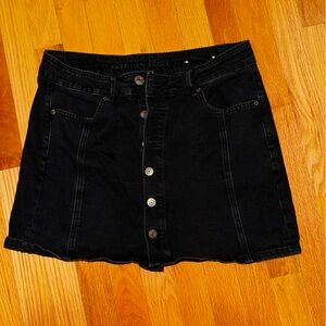 American Eagle black denim skirt size 8
